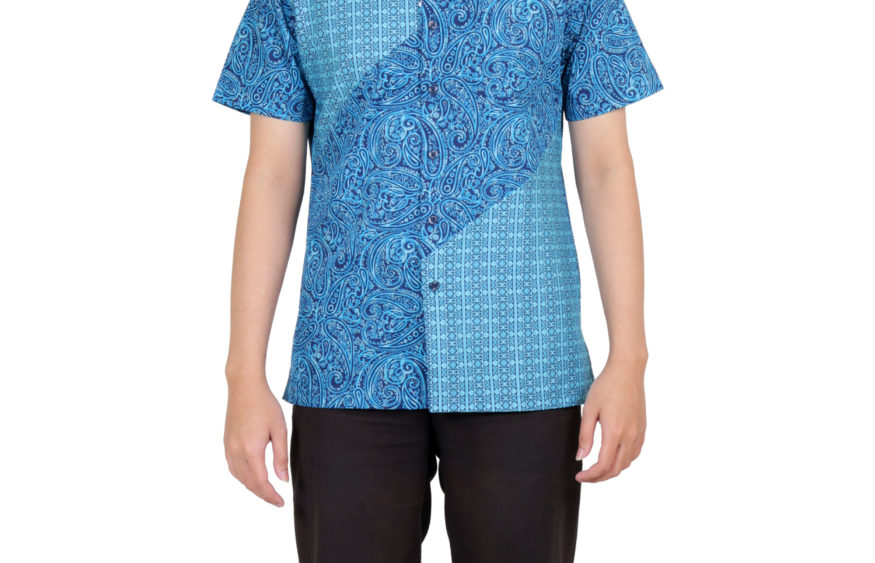 KEMEJA BATIK  SLIMFIT LENGAN PENDEK  MOTIF PAISLEY SELARAS 