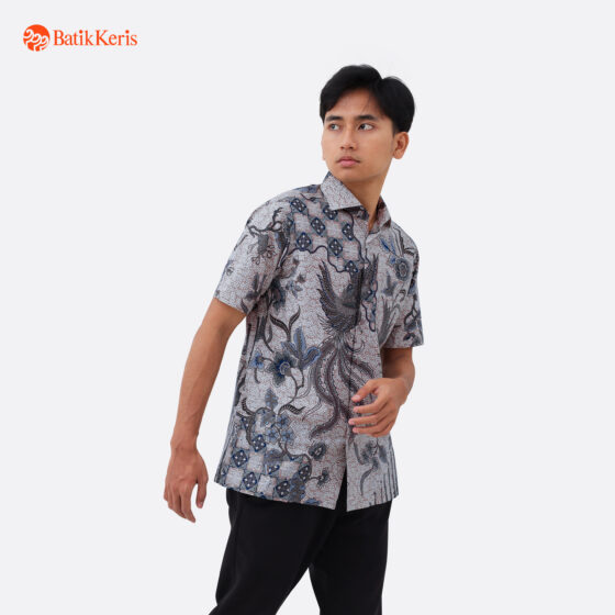 Kemeja Slimfit Batik Lengan Pendek Motif Keris Serasi Jagad Lestari