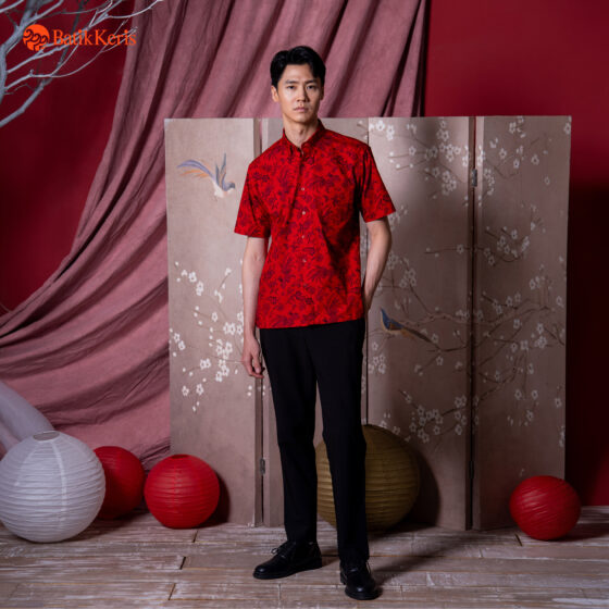 Kemeja Slimfit Batik Lengan Pendek Motif Keris Mangayubagya
