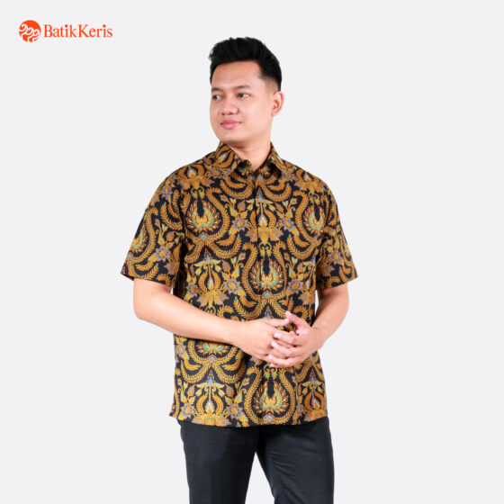 Kemeja Reguler Fit Batik Lengan Pendek Motif Keris Tetese Embun