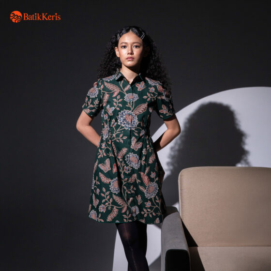 Dress Anak Batik Lengan Pendek Motif Krisan Serangkai