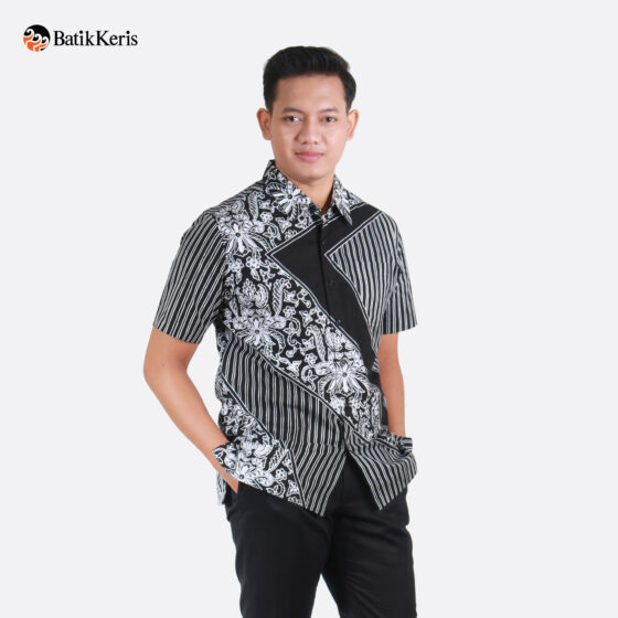 Kemeja Slimfit Batik Lengan Pendek Motif Pisan Bali Mungil