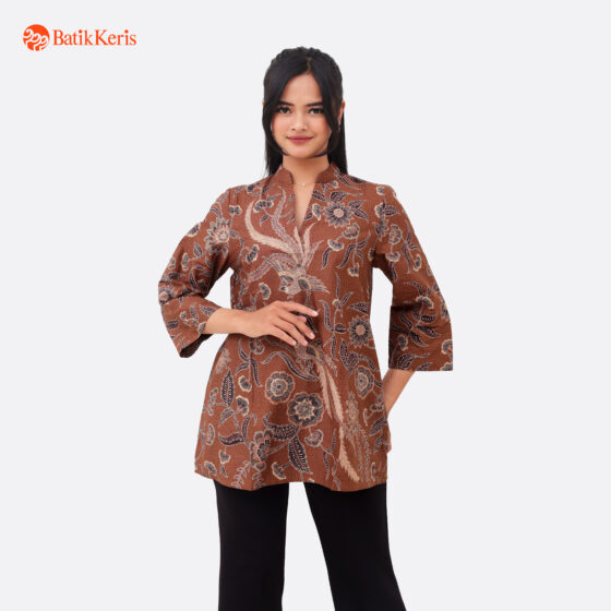 Blouse Batik Lengan 7/8 Motif Keris Abyakta