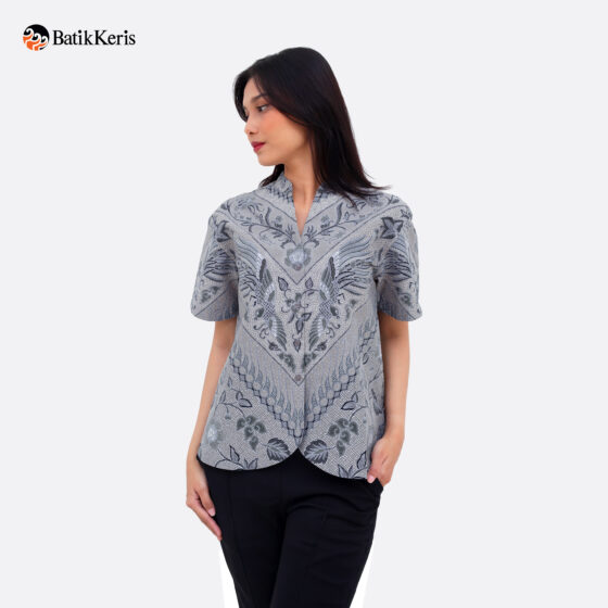 Blouse Lengan Pendek Motif Keris Paksi Prakasita